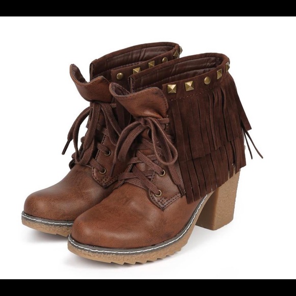 Brown Lace up Boots - Picture 2 of 7